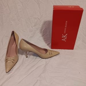 Womens Shoes